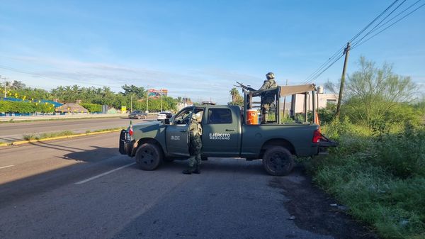 image-29 Amanecen 5 cuerpos ejecutados sobre carretera México 15 a la salida sur de Culiacan.