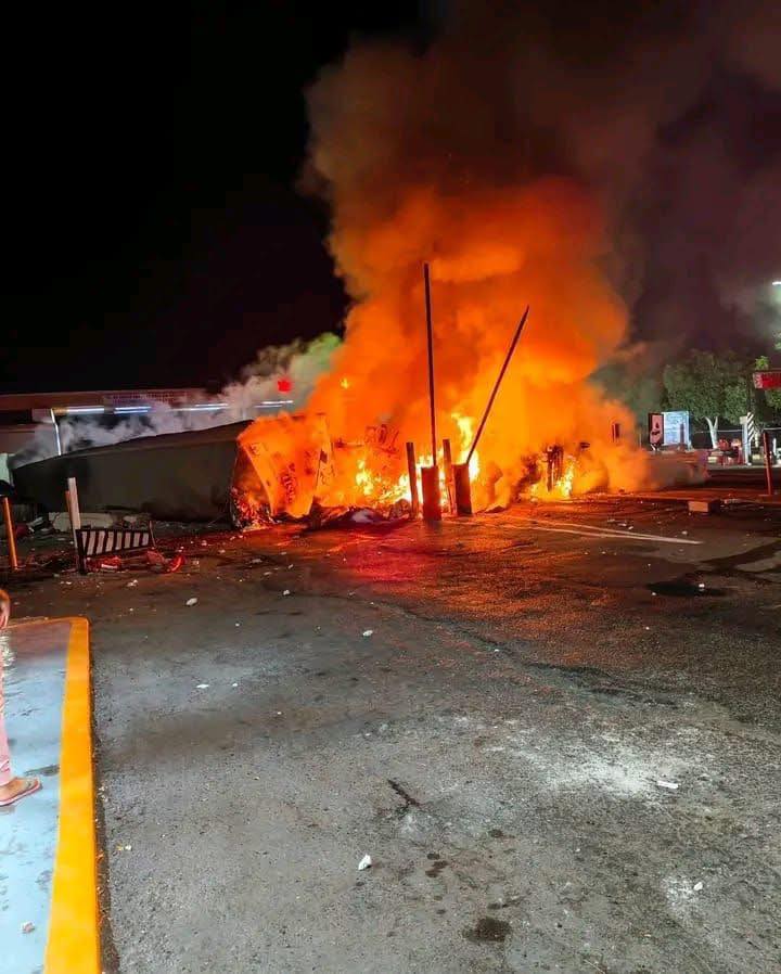 505674728_1290877706372586_2397730488706179420_n 🚨 Tres personas pierden la vida en trágico accidente en caseta de Angostura