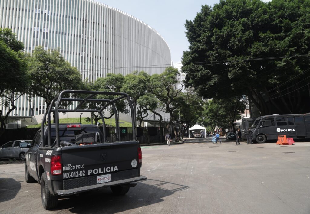 539449792_1230400679121997_1981845984233653852_n-1024x708 ¡Blindado tras riña de Alito Moreno y Noroña! Así amanece el Senado de la República, en donde se realiza la sesión extraordinaria de la Comisión Permanente.